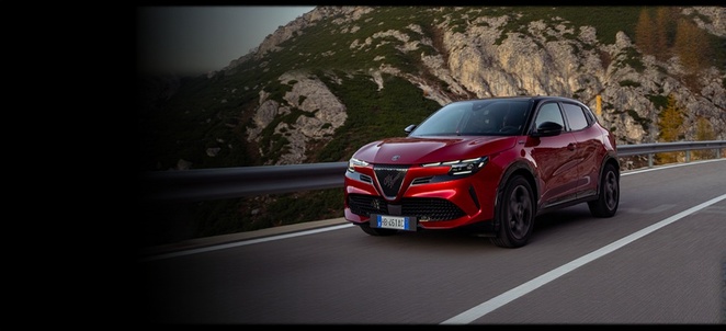 ALFA ROMEO JUNIOR  IBRIDA  SPORT SPECIALE 145 CV DA 349€/MESE  INTERESSI ZERO E ZERO MAXIRATA FINALE - Stellantis &You