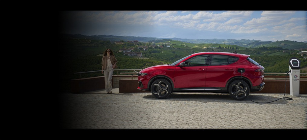 NUOVA ALFA ROMEO TONALE  IBRIDA PLUG IN Q4 270CV DA 329€/MESE - Stellantis &You