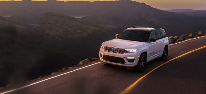 JEEP ®  GRAND CHEROKEE 4xe - Stellantis &You