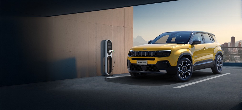 NUOVA JEEP ®  AVENGER FULL-ELECTRIC - Stellantis &You
