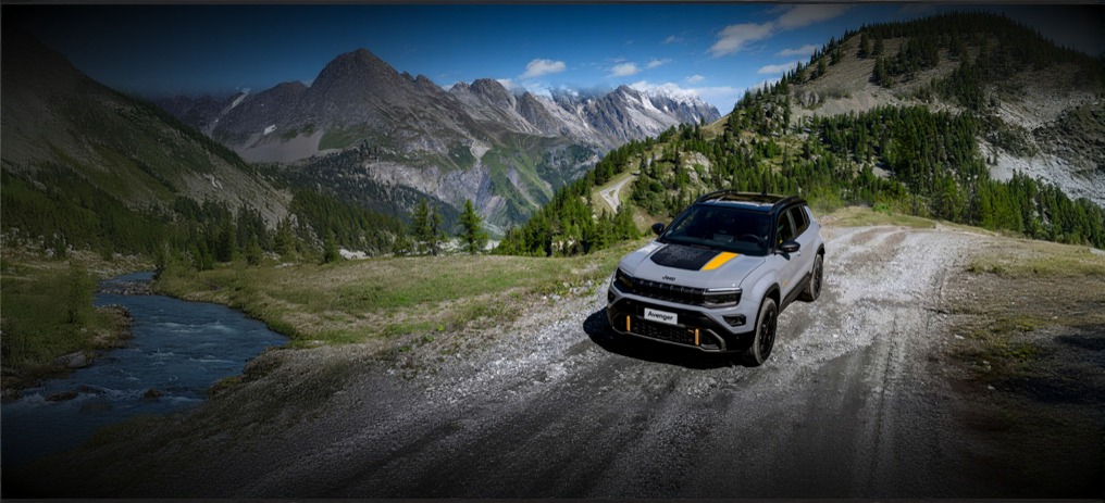 JEEP ®  AVENGER 4xe THE NORTH FACE EDITION - Stellantis &You