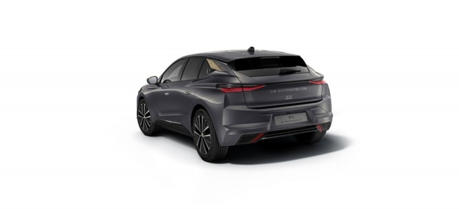 N°4&nbsp;DS PERFORMANCE LINEPLUG-IN HYBRID - Stellantis &You