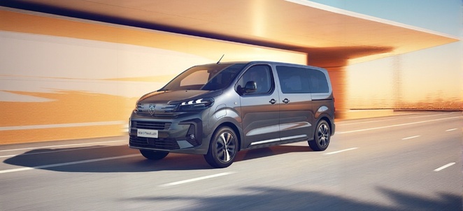 PEUGEOT E-TRAVELLER L2 - Stellantis &You PEUGEOT E-TRAVELLER L2 - Stellantis &You
