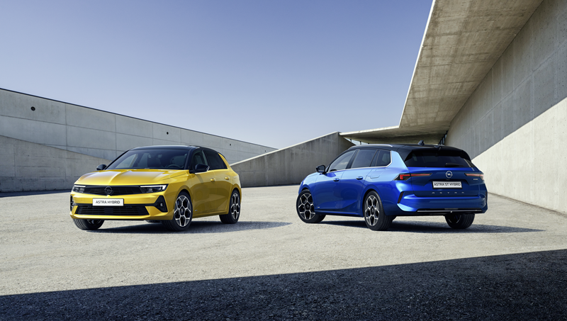 Opel Astra vs Opel Insignia - Stellantis &You Opel Astra vs Opel Insignia - Stellantis &You