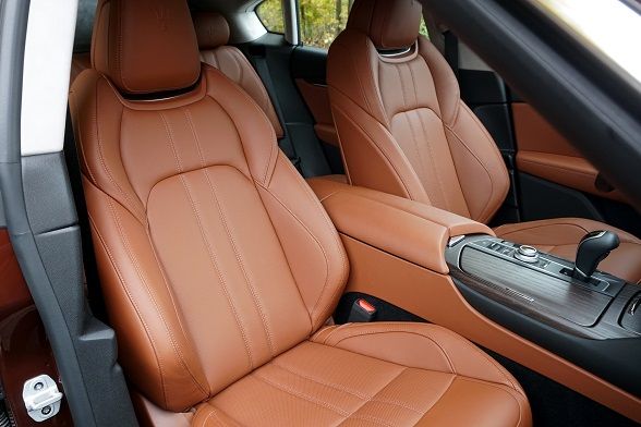 Connaître la finition de sa voiture - Stellantis &You