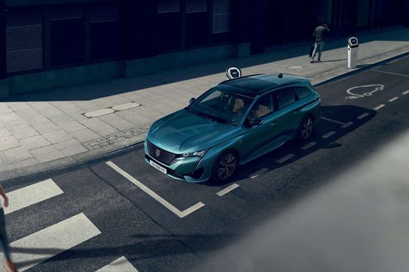 Coche eléctrico sin carga - Stellantis &You Coche eléctrico sin carga - Stellantis &You