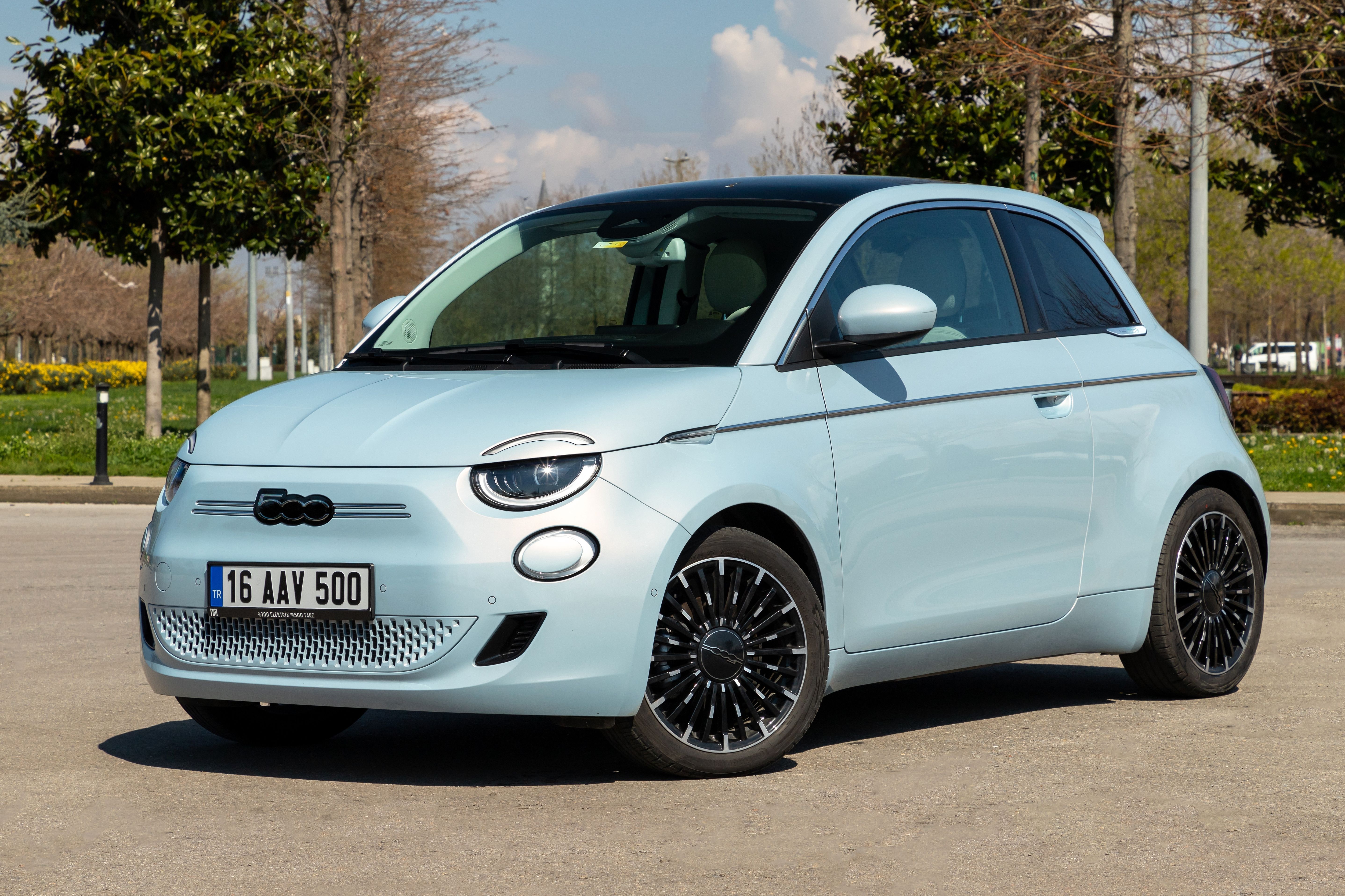 Modèle Fiat 500 - Stellantis &You