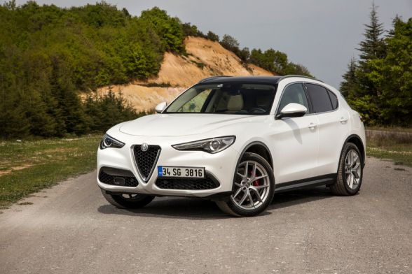 Voiture familiale sportive - Stellantis &You