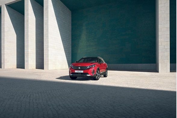 Peugeot SUV 3008 rouge - Stellantis &You