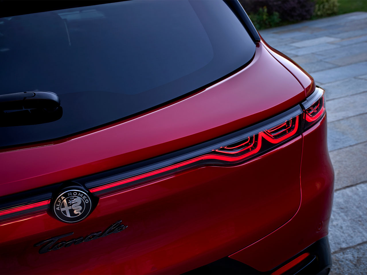 Alfa Romeo Tonale Ibrida Plug-in Q4  Exterior - Stellantis &You