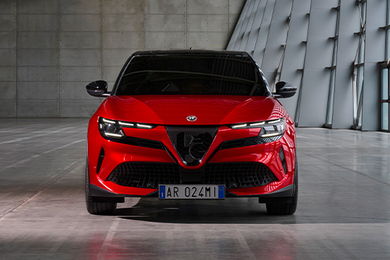 Alfa Romeo Junior Elettrica Extérieur - Stellantis &You