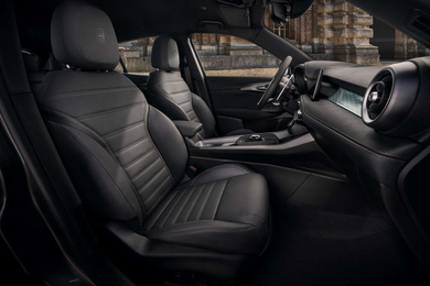 Alfa Romeo Tonale Ibrida Plug-in Q4 - Stellantis &You Alfa Romeo Tonale Ibrida Plug-in Q4 - Stellantis &You