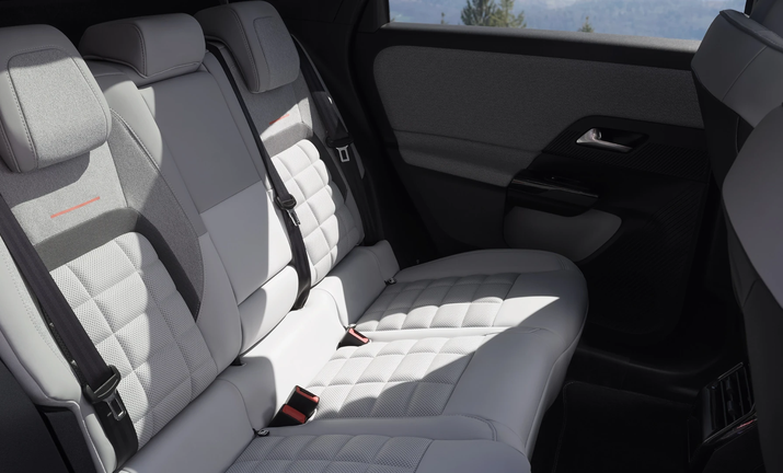 Nuova C5 Aircross Plug-in Hybrid- Stellantis &You