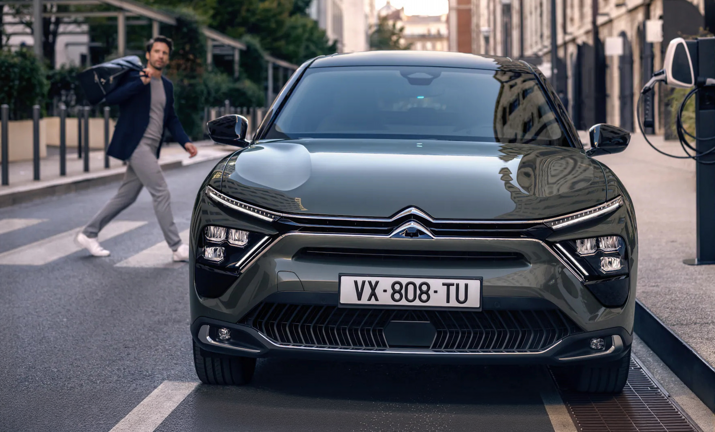 Citroën C5 X Plug-In Hybrid - Stellantis &You Citroën C5 X Plug-In Hybrid - Stellantis &You