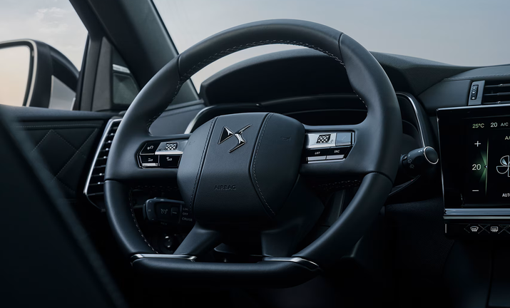 DS 7 Diesel BlueHDi interni - Stellantis &You