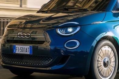 Fiat 500 Ibrida Torino Esterni - Stellantis &You