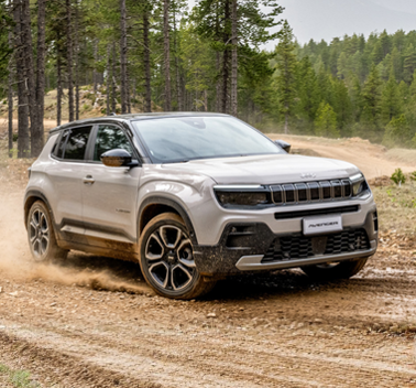Jeep® Avenger e-Hybrid - Stellantis &You