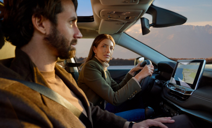 Jeep® Compass e-Hybrid - Stellantis &You