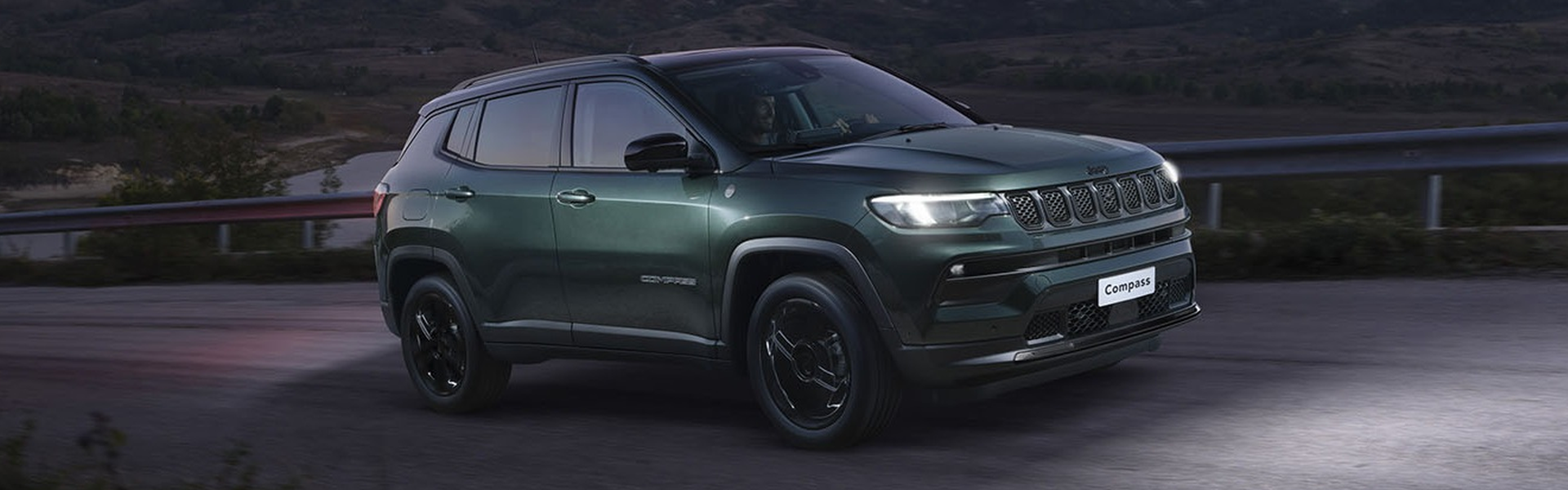 Jeep® Compass e-Hybrid - Stellantis &You