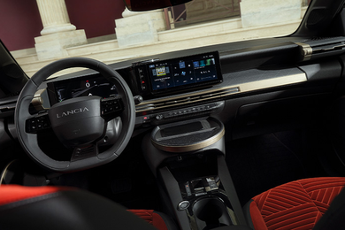 Lancia Ypsilon Elettrica Interior- Stellantis &You