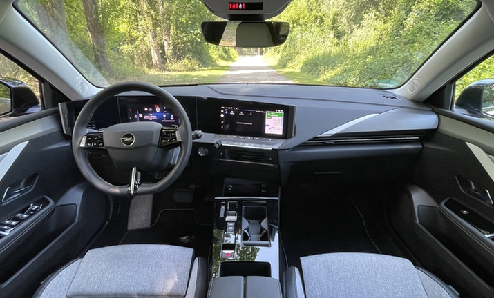 Opel Astra Sport Tourer - Stellantis &You