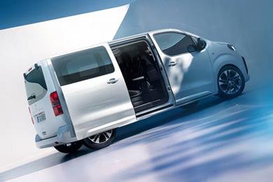 Opel Zafira Exterior - Stellantis &You