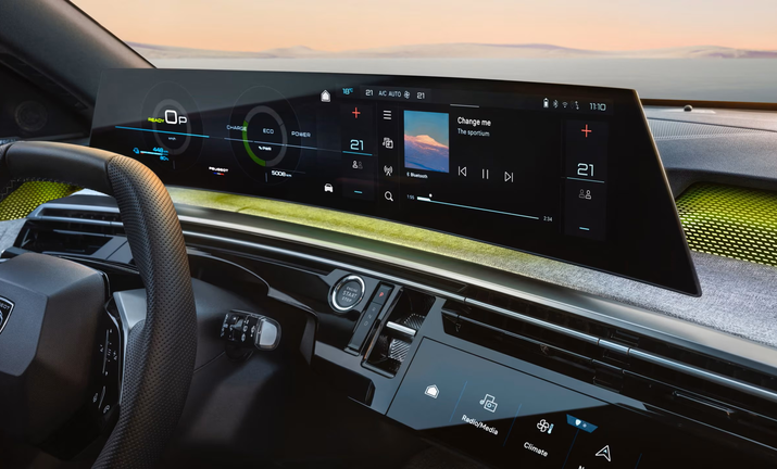 Peugeot 5008 Hybrid - Stellantis &You