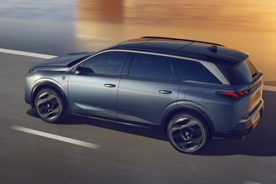 Peugeot 5008 Hybrid Esterni - Stellantis &You Peugeot 5008 Hybrid Esterni - Stellantis &You