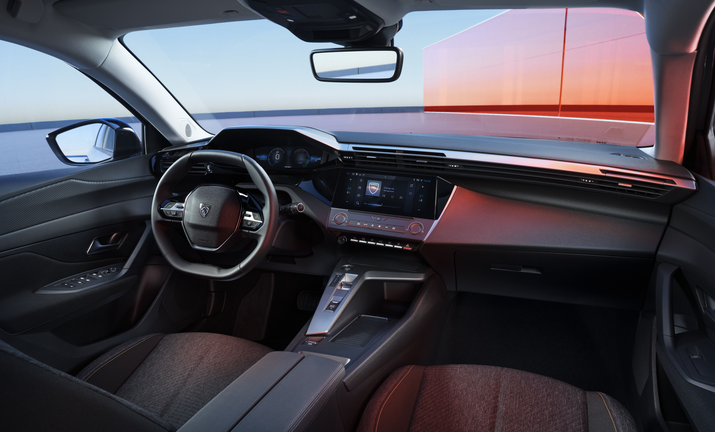 Peugeot  E-308 - Stellantis &You