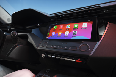 Peugeot E-308 - Stellantis &You