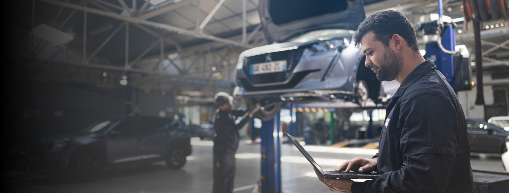 Linha direta de Marcação de Oficina - Stellantis &You