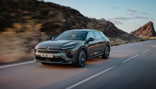 Lista de los coches híbridos más baratos del mercado