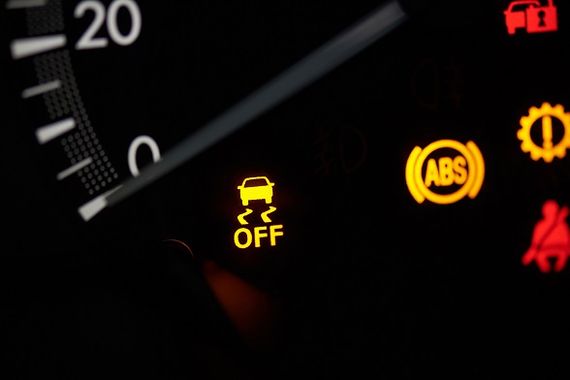 ¿Para qué sirve el sistema ESP del coche?