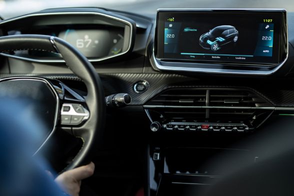 les-équipement-de-la-peugeot-208